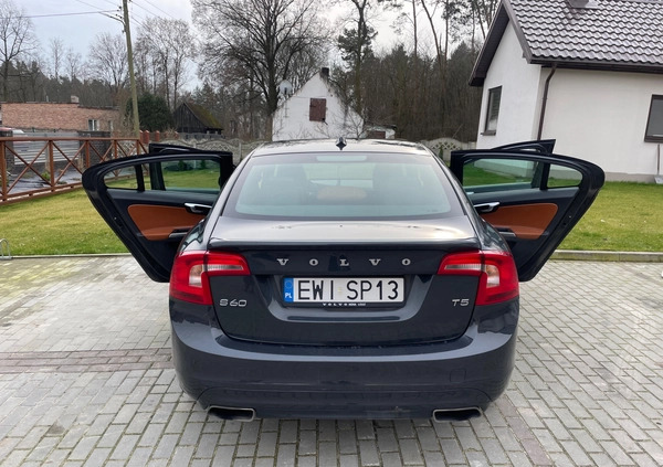 Volvo S60 cena 55555 przebieg: 156000, rok produkcji 2015 z Wieluń małe 92